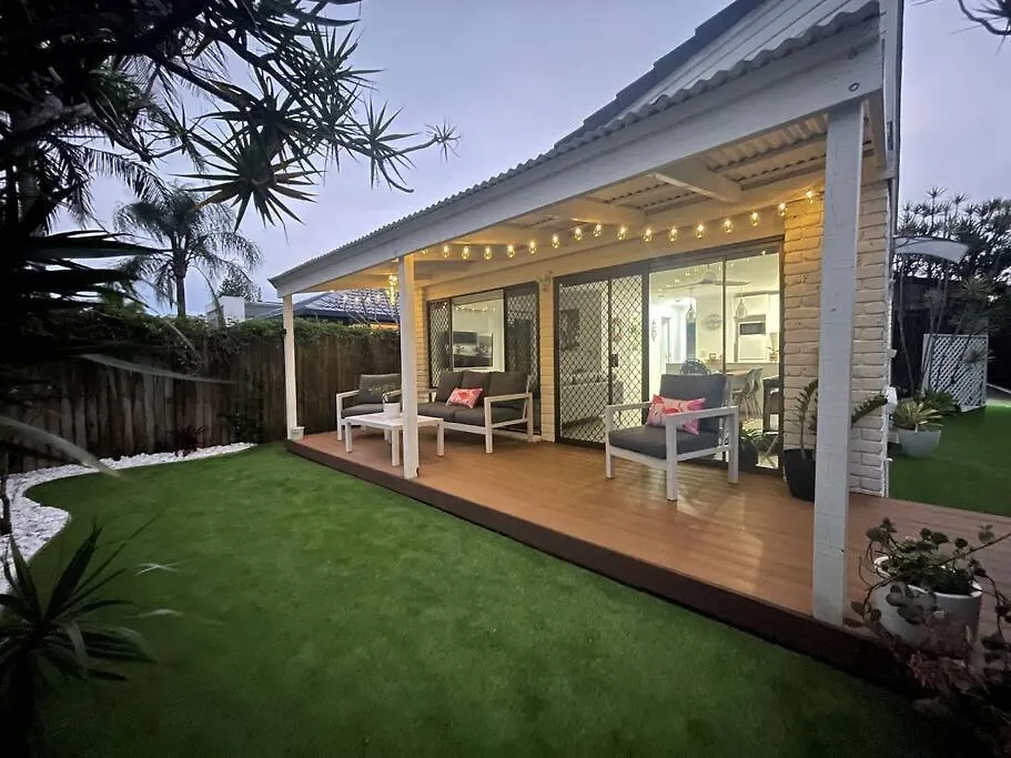 Seabreeze Villa On Mermaid Beach/ Broadbeach Gold Coast